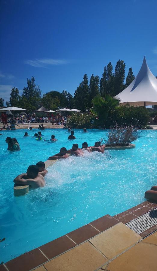 Camping La Carabasse Vias-Plage-T4 Climatise,Tout Confort, Emplacement Calme ! Luaran gambar